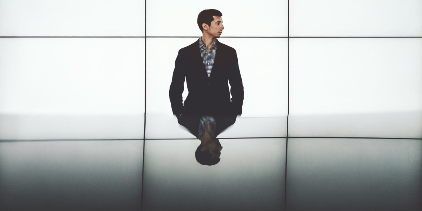 The Mirror in the Room: Why Self-Aware Leaders Are Unstoppable